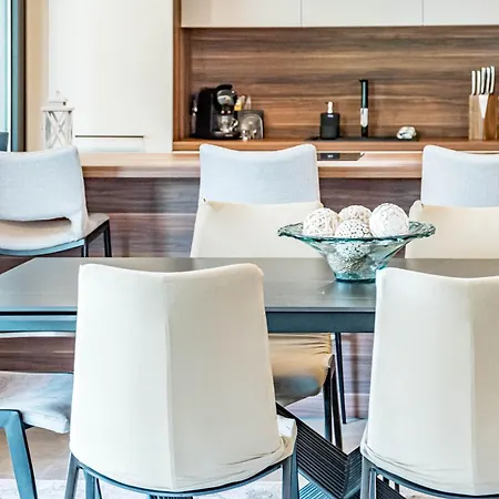 Apartment Ml2b1- Stunning In