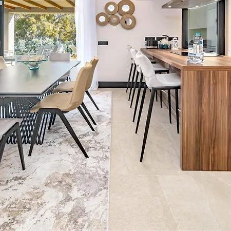 Ml2b1- Stunning In Lejlighed Marbella
